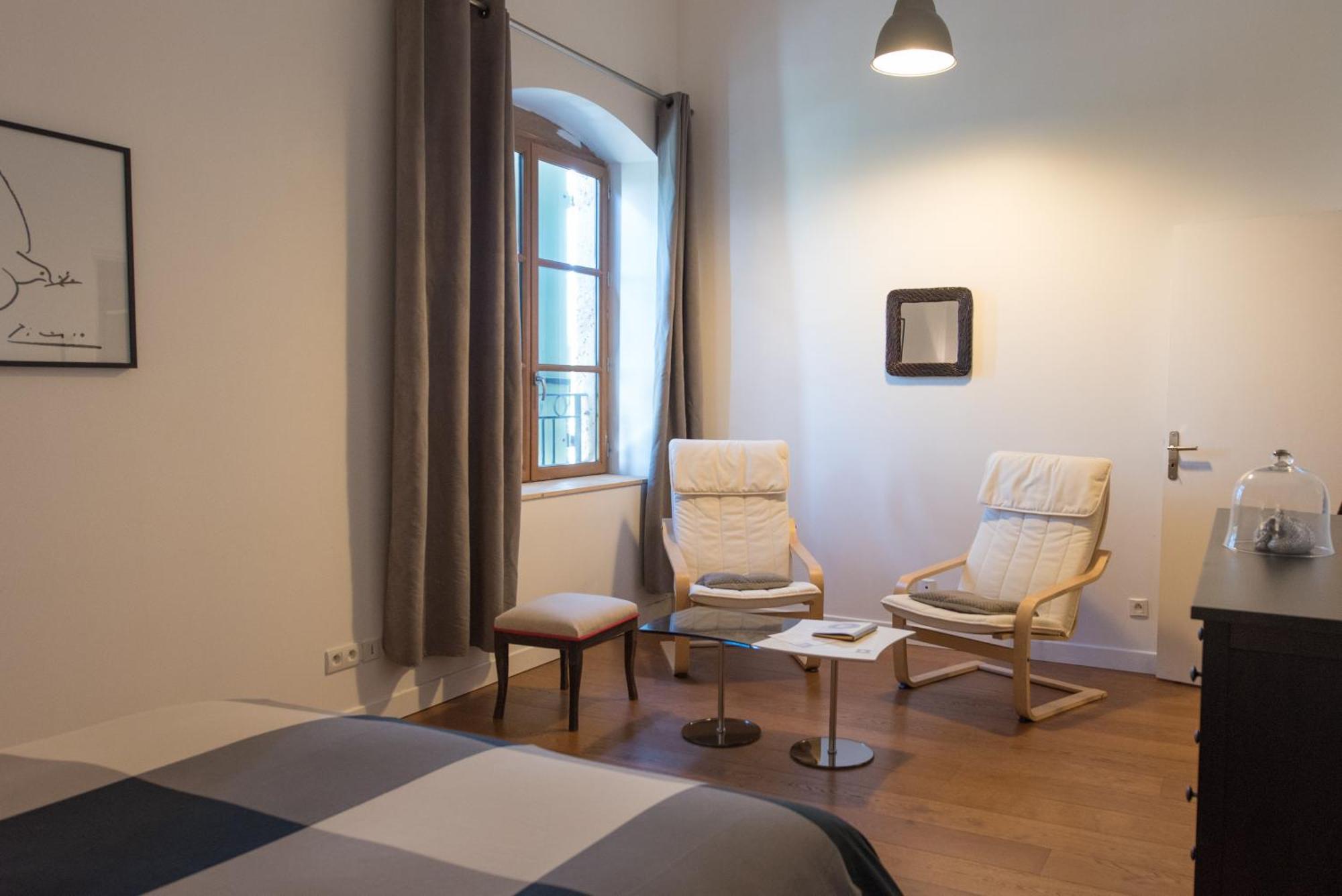 Le Relais De Pigasse Hotel Ouveillan Exterior photo